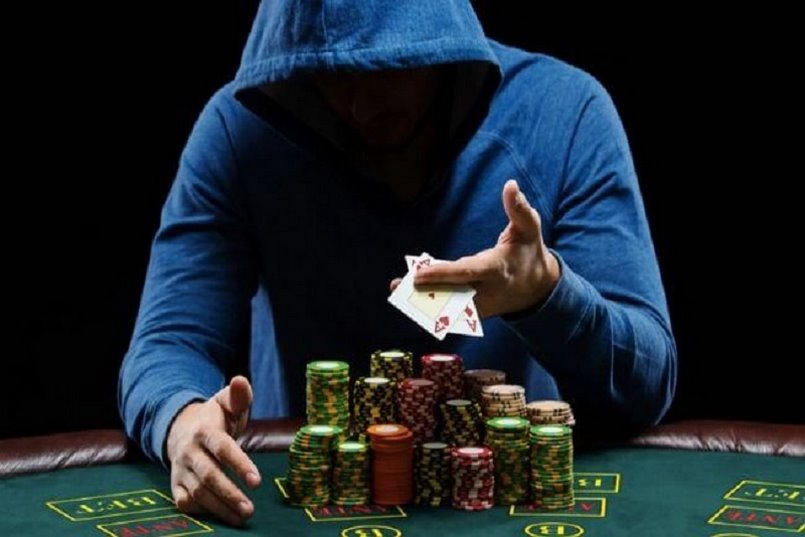 Những thuật ngữ trong Poker chỉ hành động